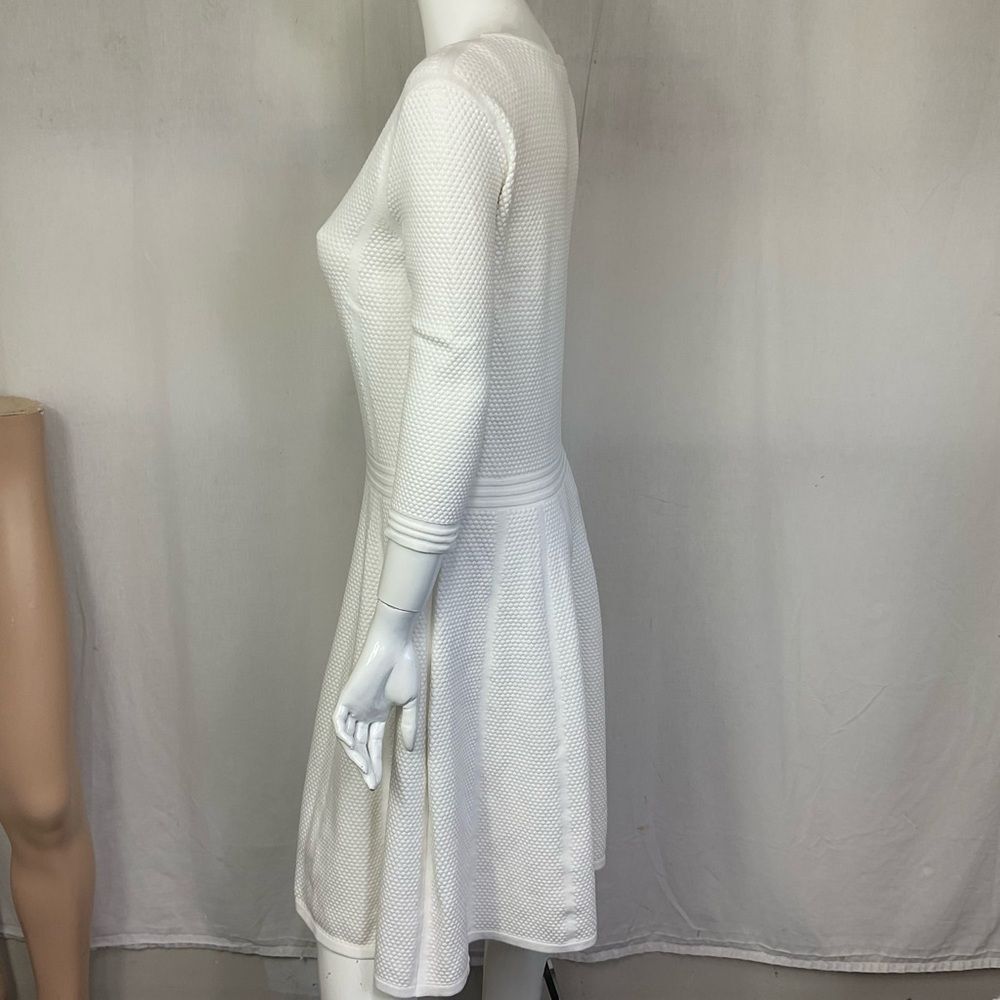 Hugo Boss Off White 3/4 Sleeve Waffle Textured Knit Knee Length Dress M - Picture 5 of 14